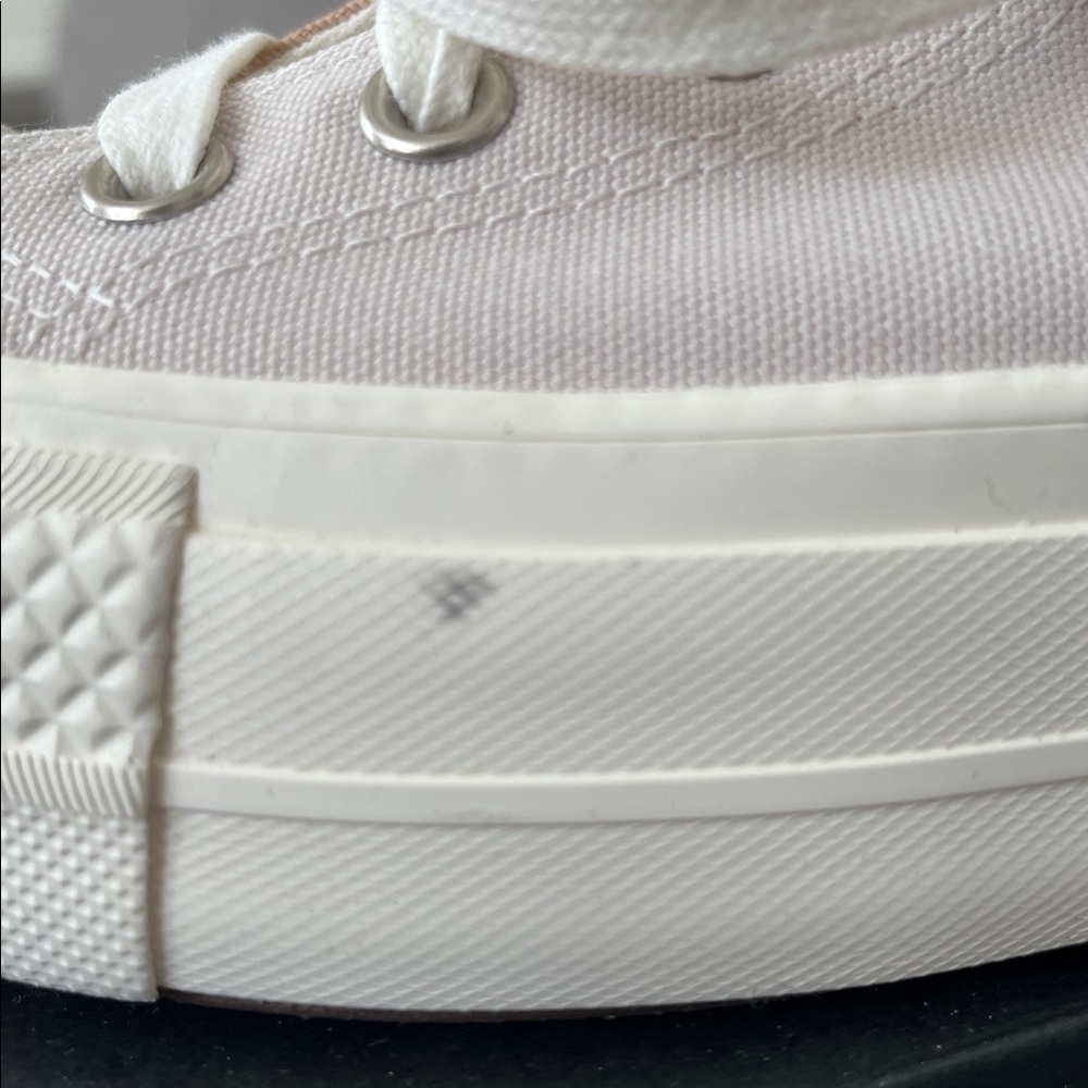 Converse Two-Tone High-Tops in Beige and White - Picture 5 of 5